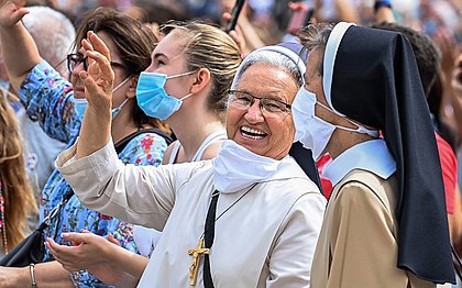 Papa Francisco doa equipamentos ao Brasil para tratar a covid-19