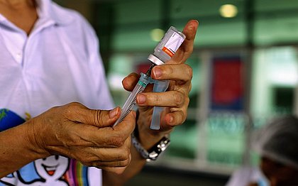 Prefeitura inicia imunização de médicos autônomos nesta quinta (11)