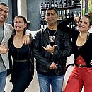 Cristiano Ronaldo posa para foto com seus três irmãos: Elma, Hugo e Catia Aveiro