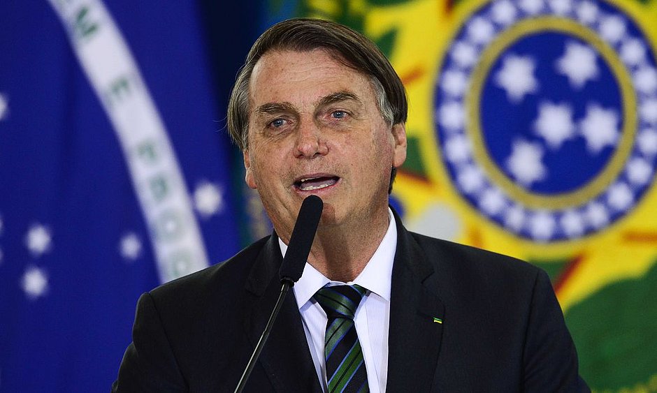 Bolsonaro anuncia aumento do salário mínimo para R$ 1.100 - Jornal CORREIO | Notícias e opiniões que a Bahia quer saber