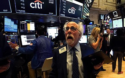Operador da Bolsa dos EUA: momento é de cautela para quem investe no mercado de ações 