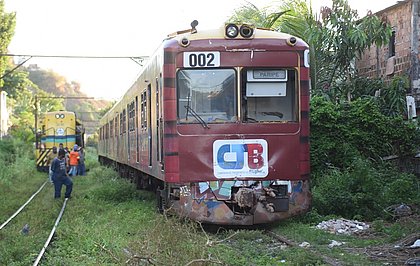 Trens que se acidentaram no Subúrbio operavam desde a década de 60 
