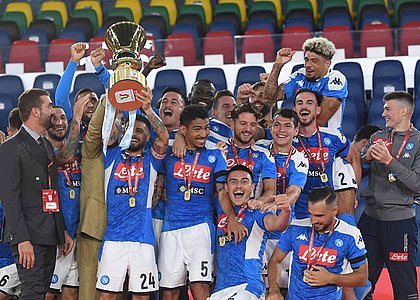 Napoli Vence Juventus Nos Pênaltis E Fatura A Copa Da Itália - Jornal ...