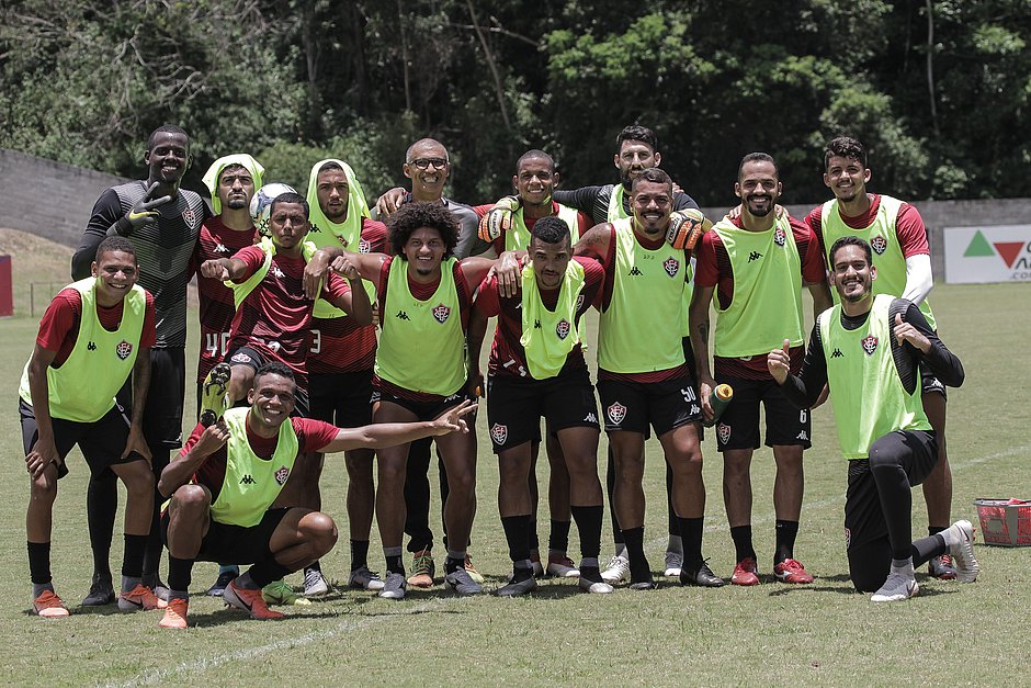 Contagem regressiva: Vitória tem mais três jogos até o fim do ano - Jornal Correio