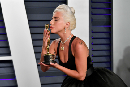 Lady Gaga venceu na categoria "Melhor Canção Original"
