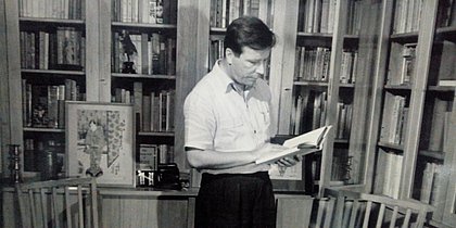 Martim Gonçalves na Biblioteca da Escola de Teatro da UFBA, em 1958