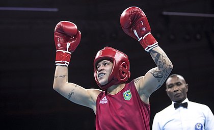 Bia Ferreira, baiana campeã mundial de boxe que nasceu para lutar