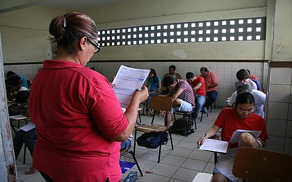 Ao todo, o Brasil tem 10.304 vagas e 95 concursos  com inscrições abertas no momento