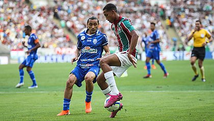 Apodi acompanha João Pedro, do Fluminense