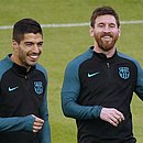 Colegas no Barcelona, Suárez e Messi são os craques do Uruguai e da Argentina, embora Messi não esteja indo para a seleção