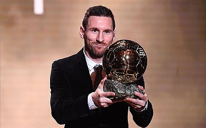 Deu ele: Lionel Messi vence a Bola de Ouro pela sexta vez