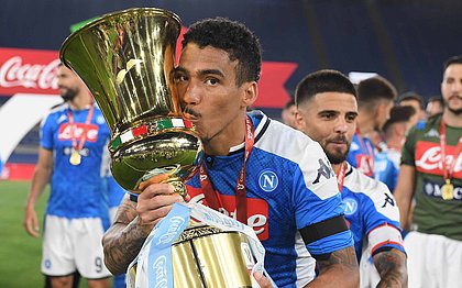 No Napoli, Allan conquistou a Copa da Itália 2019/2020
