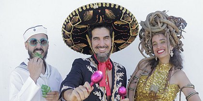 Thiago Trad, Graco Vieira e Juliana Leite formam o Bailinho de Quinta, que encerra a temporada  de ensaios