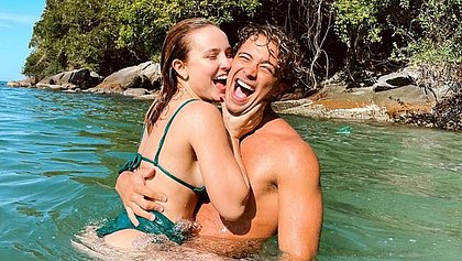 Larissa Manoela e André Luiz Frambach assumem namoro: 'quando é pra ser'