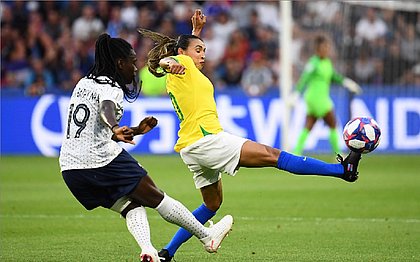 Marta foi uma das melhores jogadoras do Brasil na partida