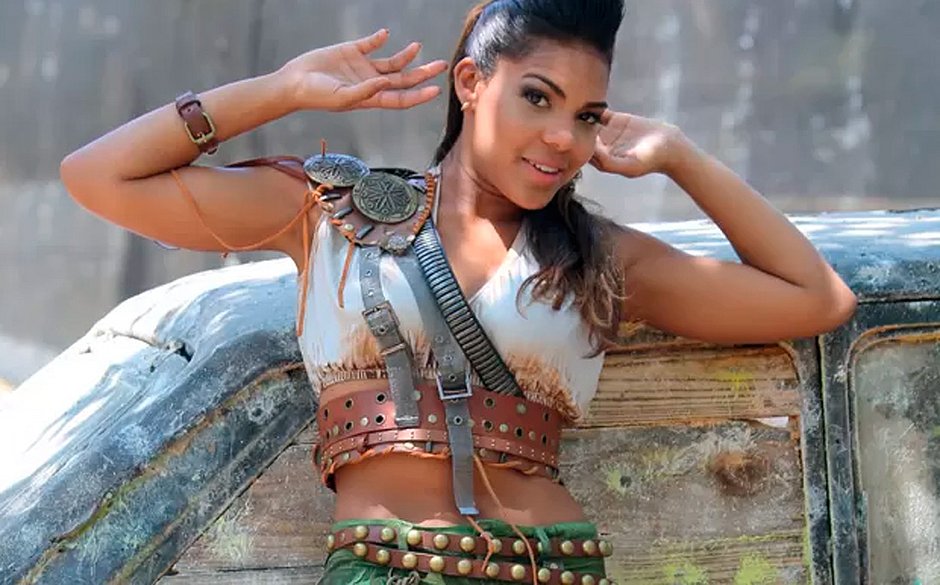Baiana Tays Reis Do Hit Paredao Metralhadora Estara Em A Fazenda Jornal Correio Noticias E Opinioes Que A Bahia Quer Saber