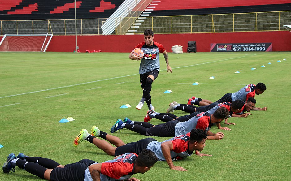 Vitória Fecha Preparação Com Três Desfalques Para O Ba Vi Jornal