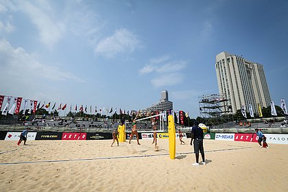 Brasileiros largam bem na etapa de Tóquio do vôlei de praia