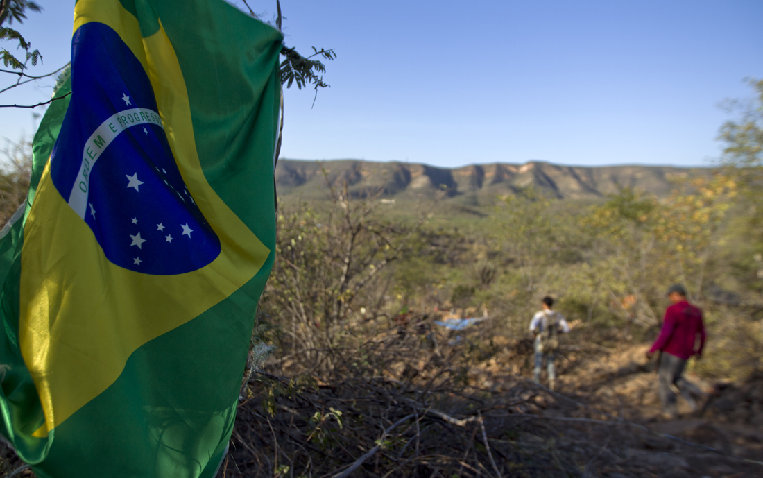 A busca pela ametista em Sento Sé, Bahia.