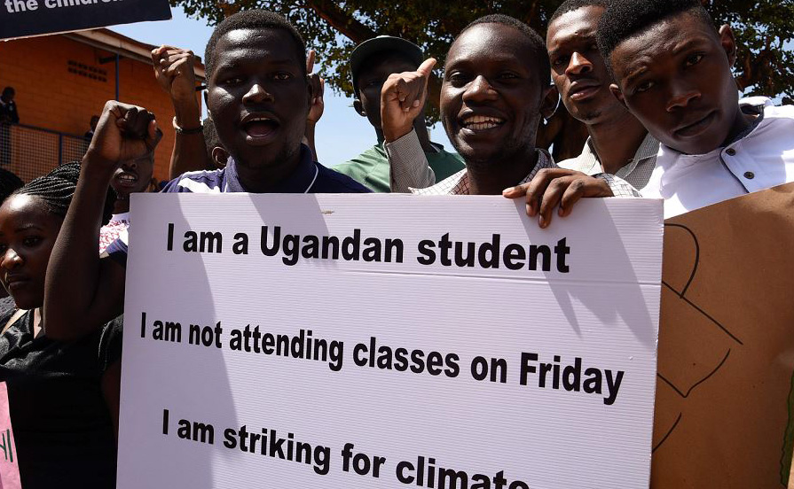 Alunos da escola crist&atilde; Najjanankumbi em Kampala, Uganda.