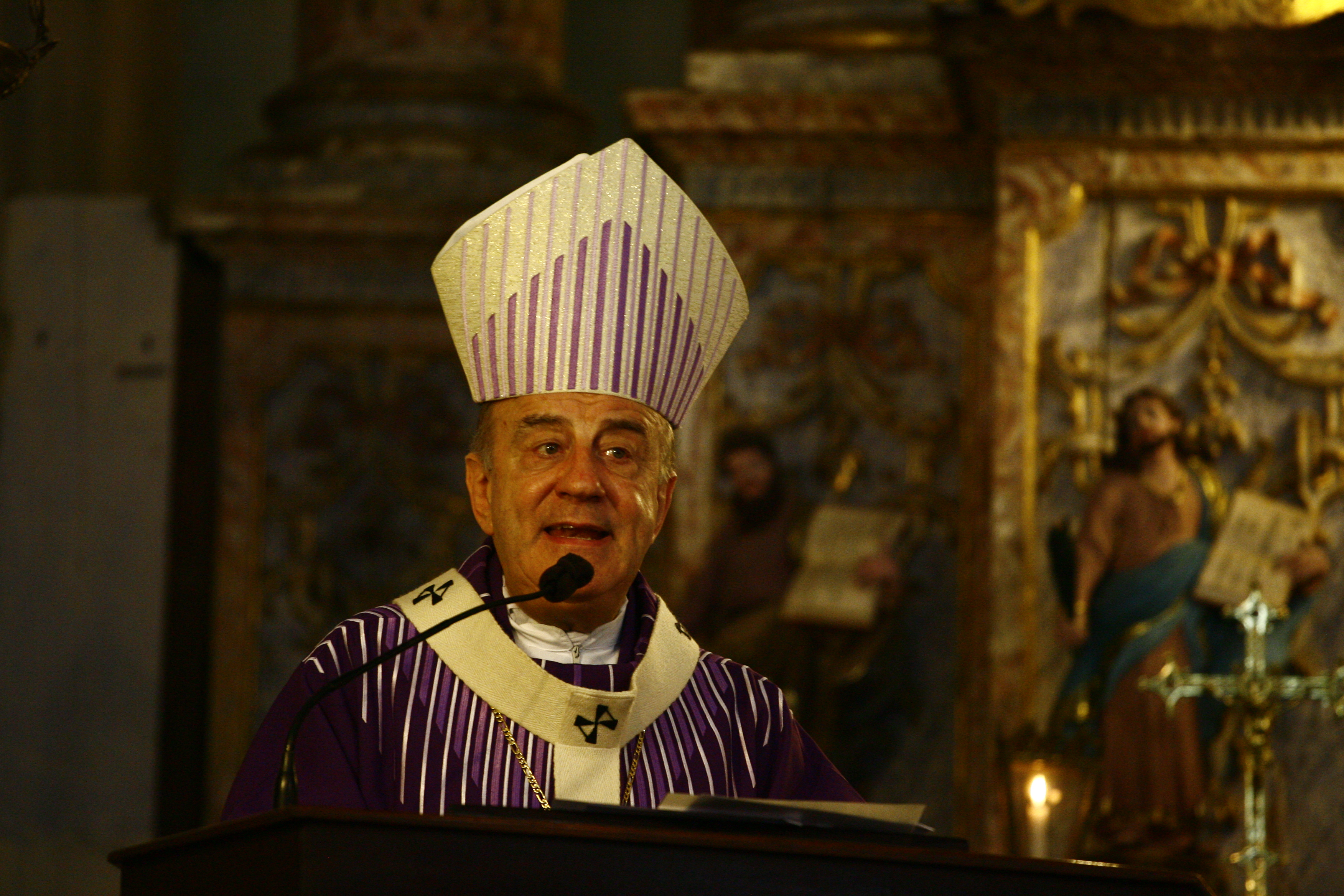 Arcebispo durante a missa em homenagem ao centenário de batismo de Irmã Dulce, em 2014