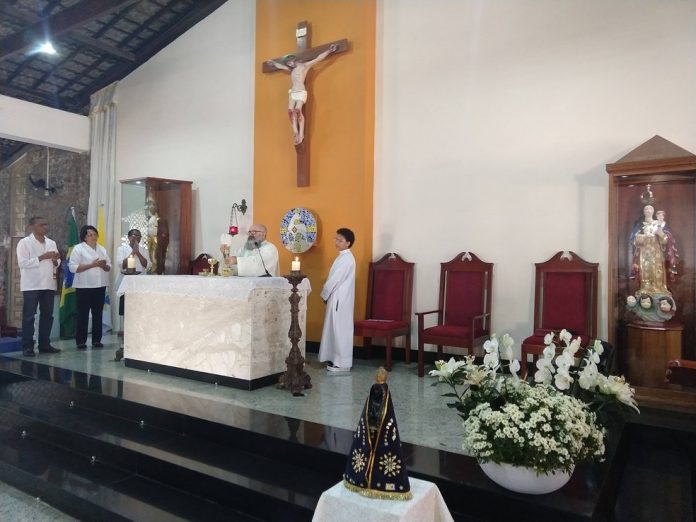 Missa celebrada na Igreja São José, em Amaralina