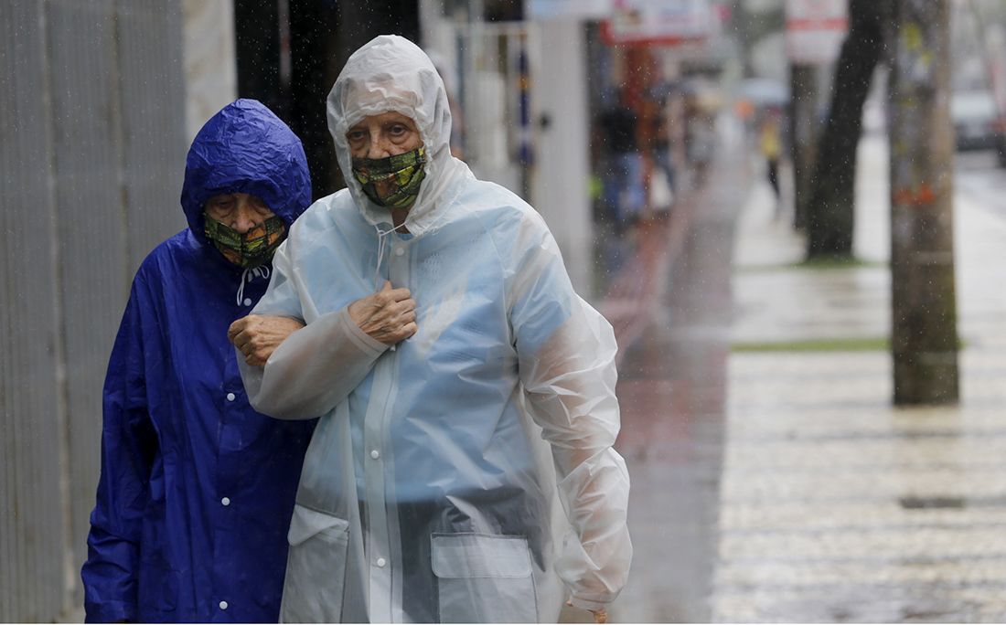 Chuva na Avenida Sete de Setembro.