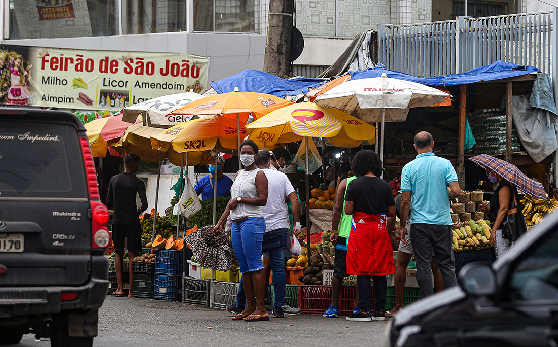 Brotas volta a registrar aglomerações e lidera o número de infectados pela covid-19 em Salvador.