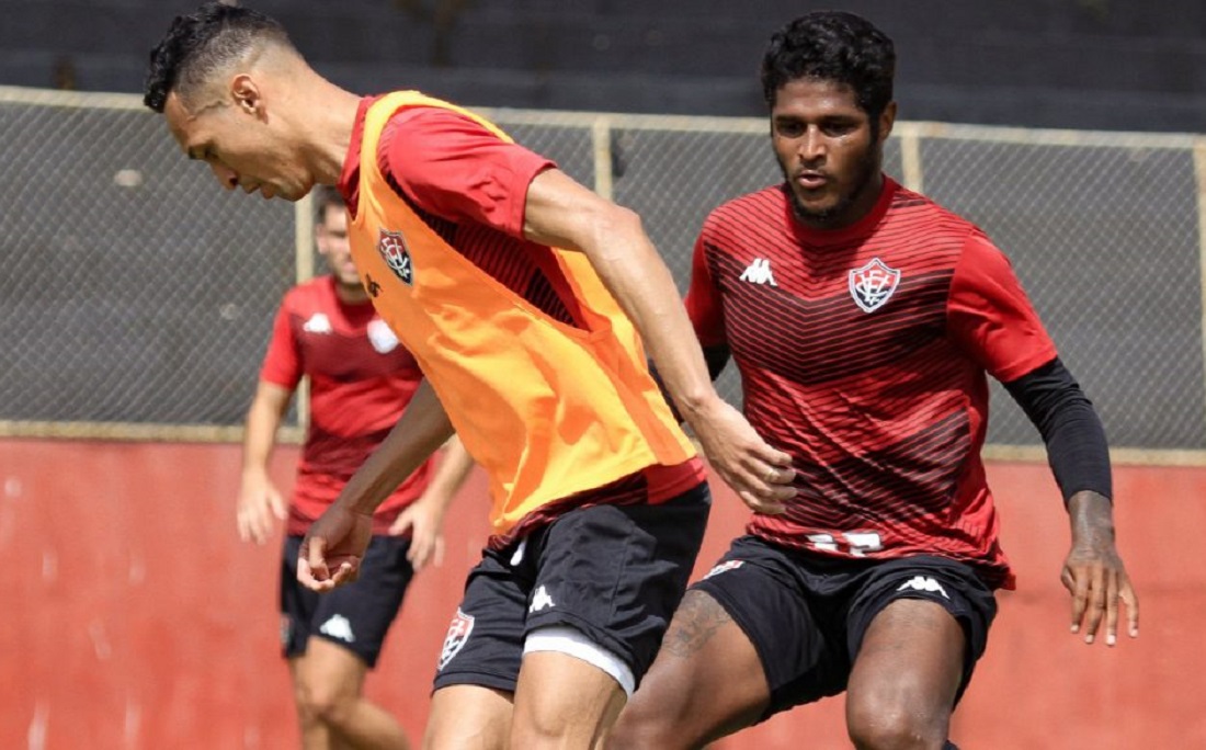 Marcelinho treina pelo segundo dia consecutivo na Toca do Leão