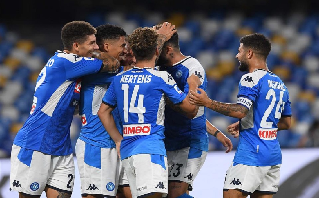 Napoli anunciou um jogador com covid-19