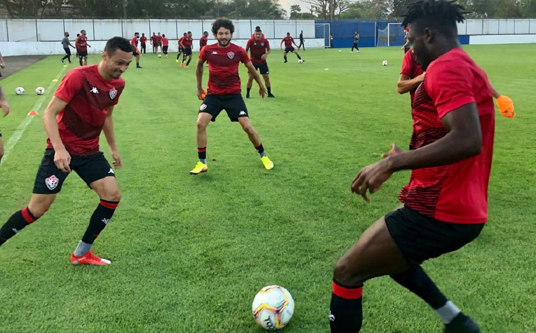 No CT do CSA, em Maceió, Jogadores do Vitória fazem último treino antes do jogo contra o CRB