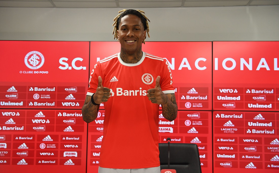 Abel Hernández foi apresentado pelo Internacional na terça-feira (1º)