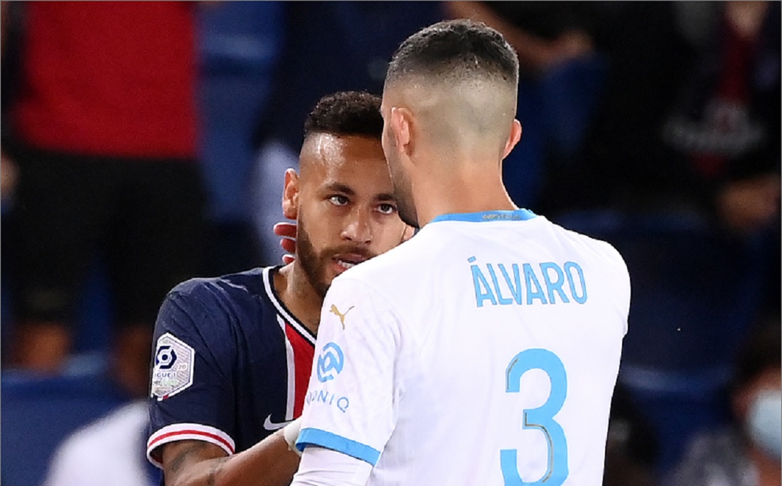 Neymar e González discutiram durante partida do PSG com Olympique de Marselha
