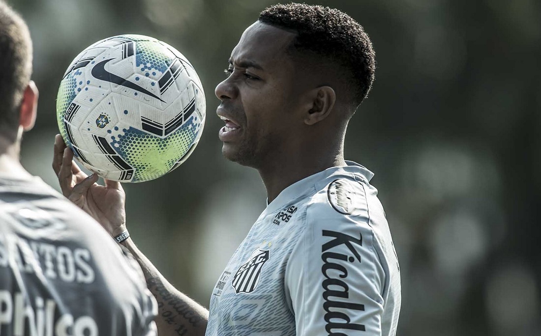 Robinho foi condenado em primeira instância na Itália pelo estupro de uma mulher